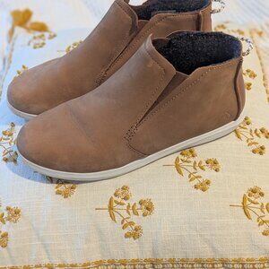 Women Size 11 Olukai Boots